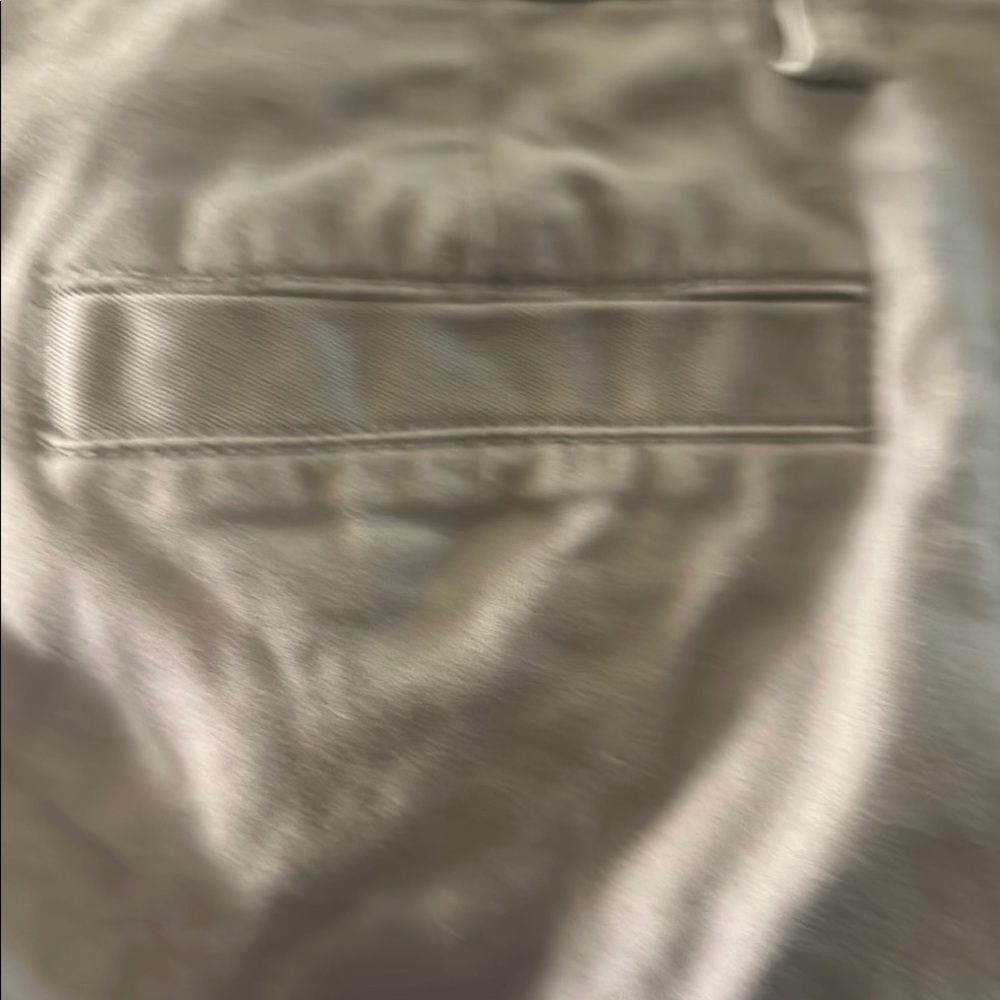 NWOT Classic Gray Women's Shorts - Picture 5 of 6